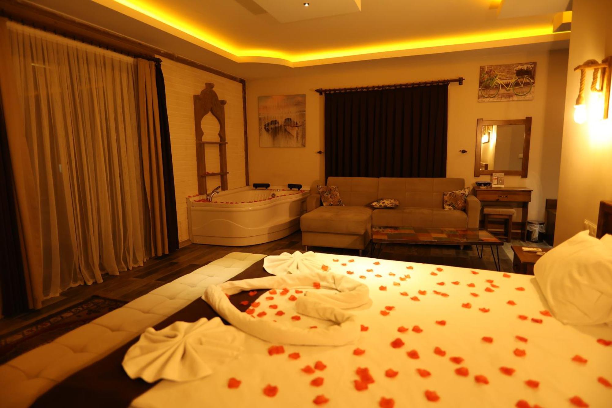 El Nazar Stone Suite Uchisar Exterior photo