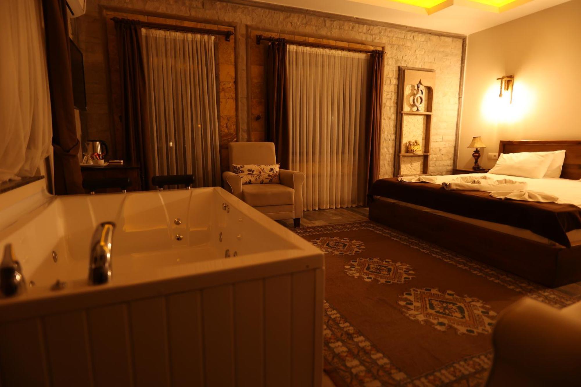 El Nazar Stone Suite Uchisar Exterior photo