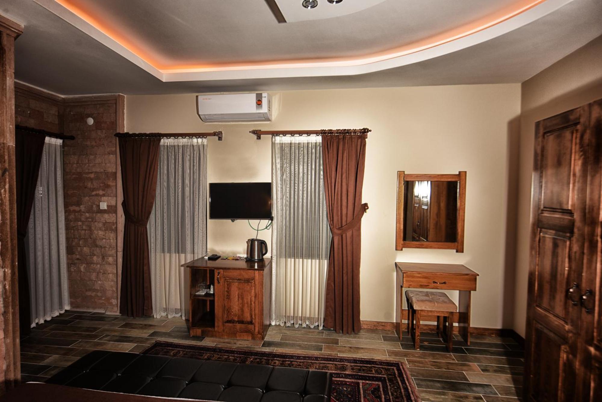 El Nazar Stone Suite Uchisar Exterior photo
